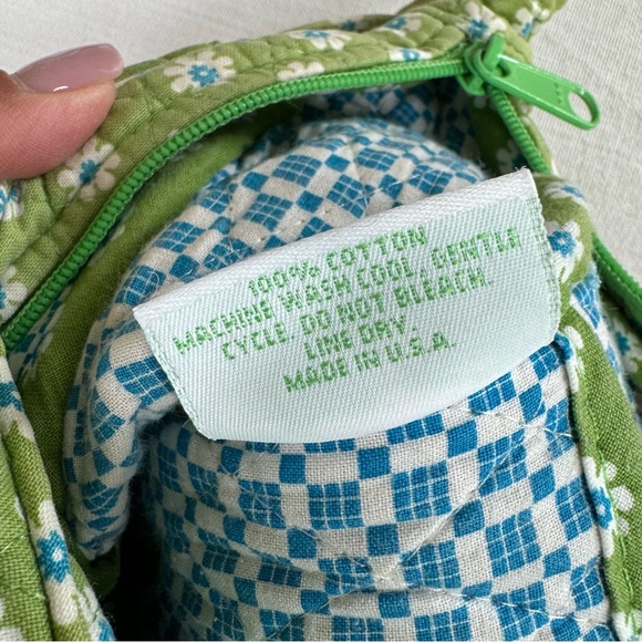 Vera Bradley Quilted Green Apple Floral Paisley Shoulder Bag Green White Blue - Picture 11 of 11